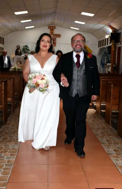 Vestido de novia talla grande - miniatura 1