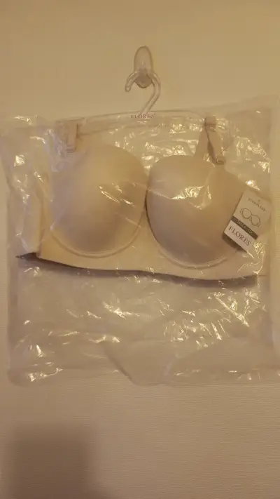 Sostén Strapless Flores Talla 40C Color Champagne - miniatura 1