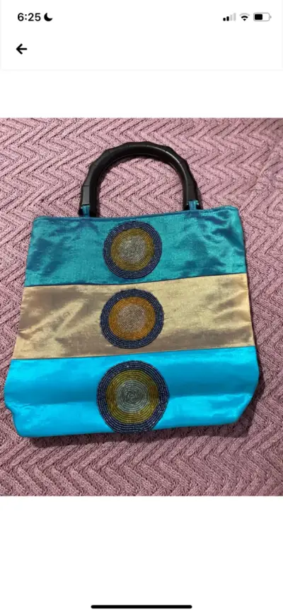 Cartera de mano de tela azul con diseño étnico - miniatura 1
