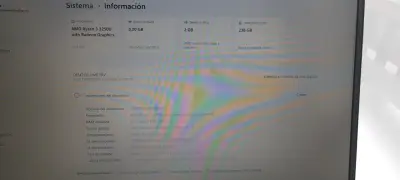 Laptop ASUS con AMD Ryzen 3 y 8GB RAM - miniatura 4