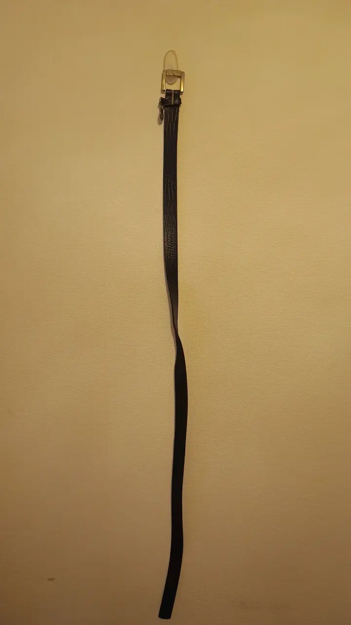 Cinturón de cuero negro con hebilla dorada Gacel - 2