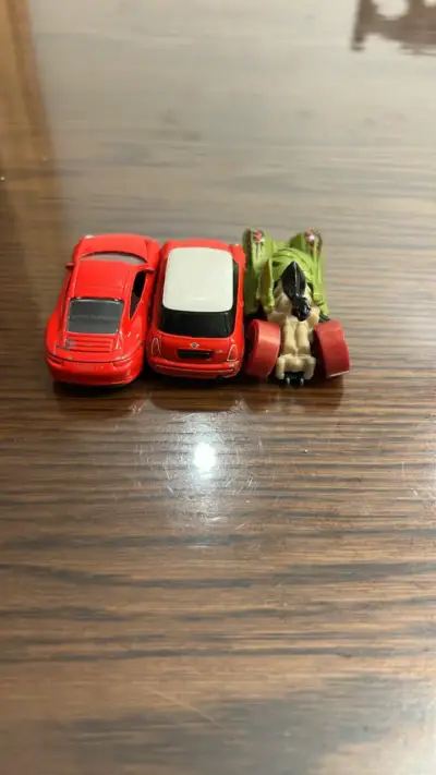 Set de autos de juguete en miniatura - miniatura 1