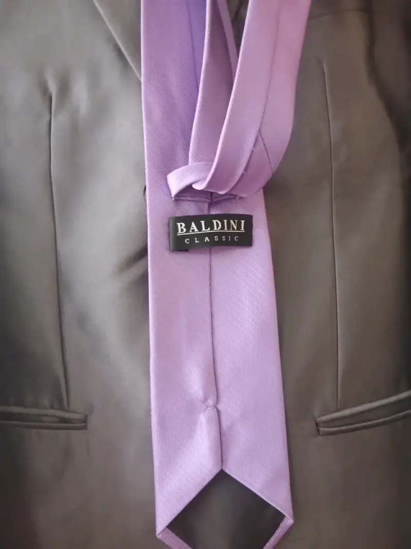 Traje de Hombre Gris con Corbata Morada Baldini - 2