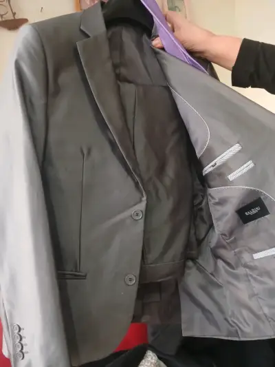 Traje de Hombre Gris con Corbata Morada Baldini - miniatura 5