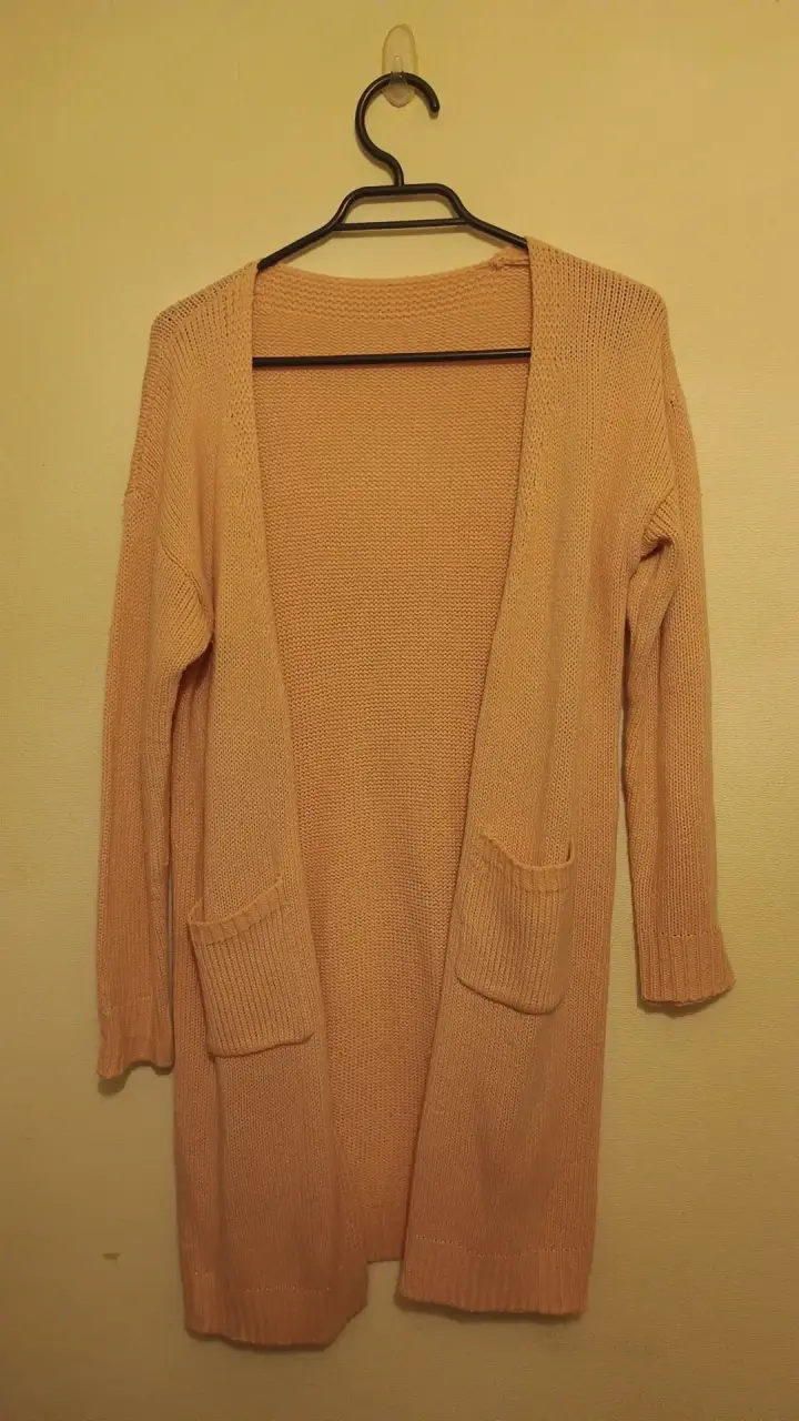 Cardigan largo de punto color beige - 1