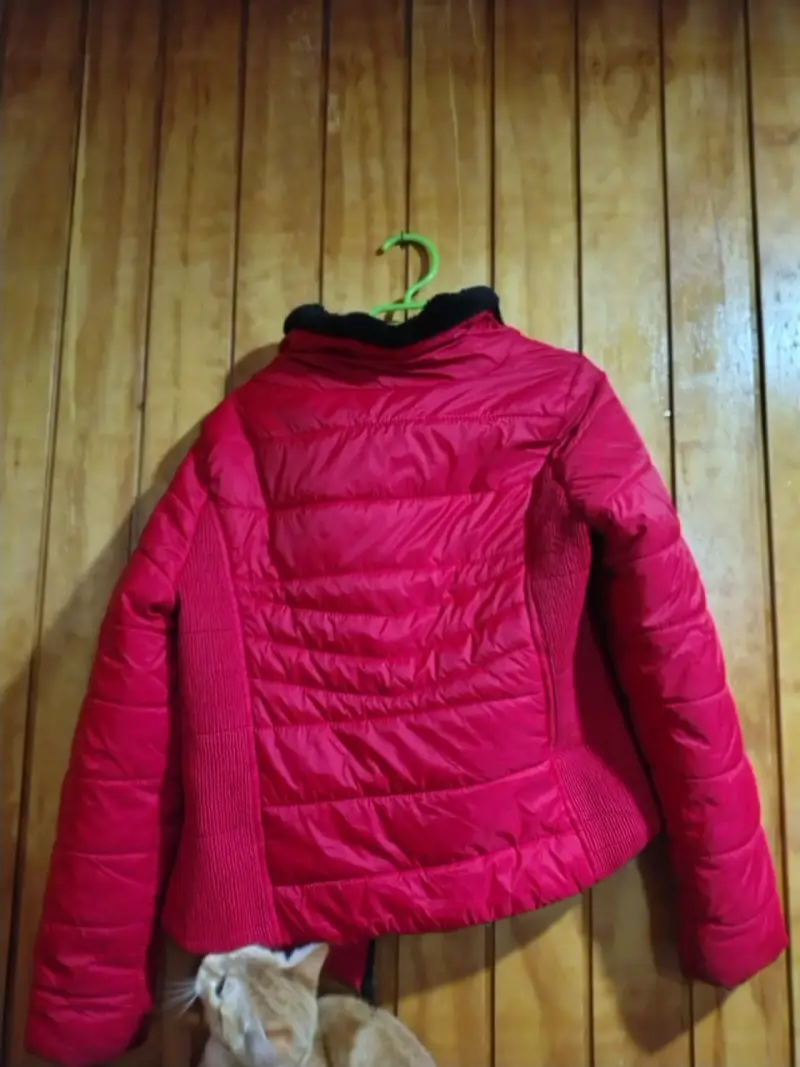 Chaqueta acolchada roja para mujer - 2