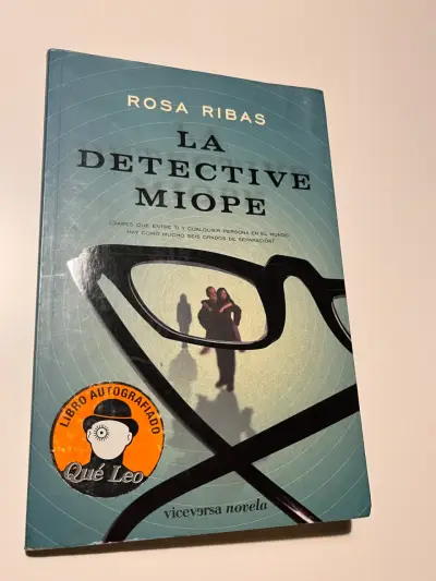 Libro 'La Detective Miope' de Rosa Ribas Autografiado - miniatura 1