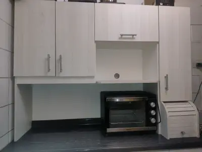 Mueble de cocina modular con horno eléctrico - miniatura 1