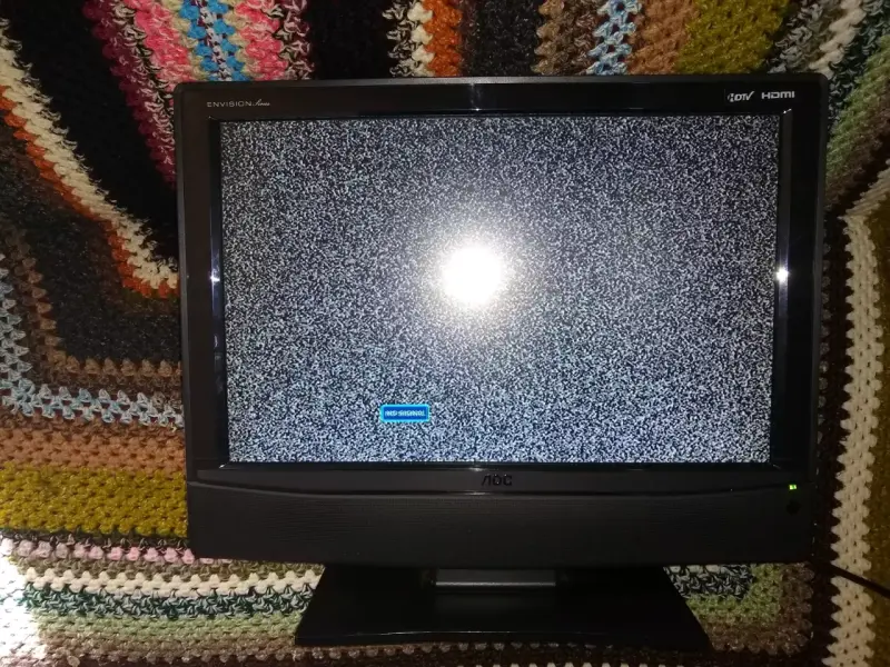 Televisor AOC Envision con HDMI y DTV
