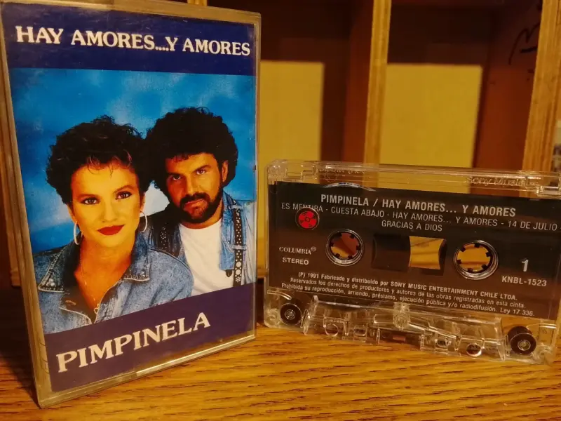 Cassette Pimpinela Hay Amores... Y Amores