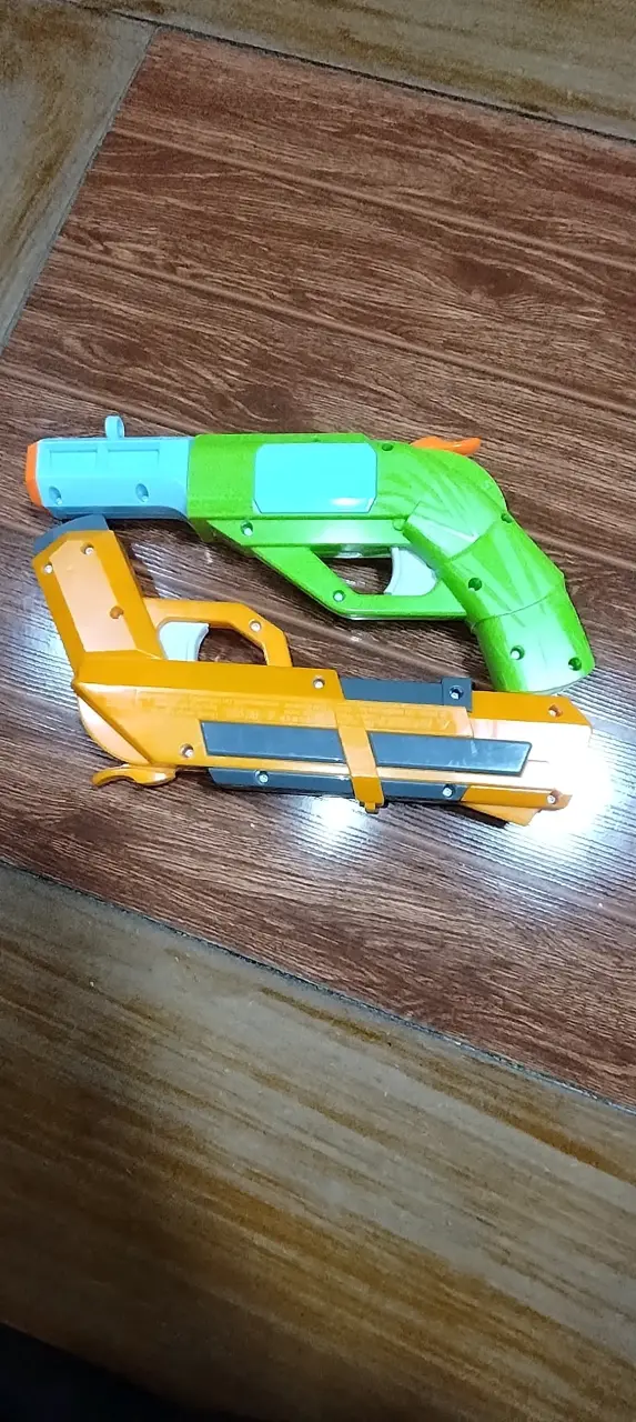 Pistolas de juguete Nerf Roblox coloridas - 2
