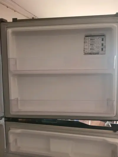 Refrigerador Samsung Inoxidable con Dispensador de Agua - miniatura 5