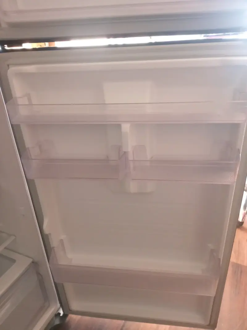 Refrigerador Samsung Inoxidable con Dispensador de Agua - 6