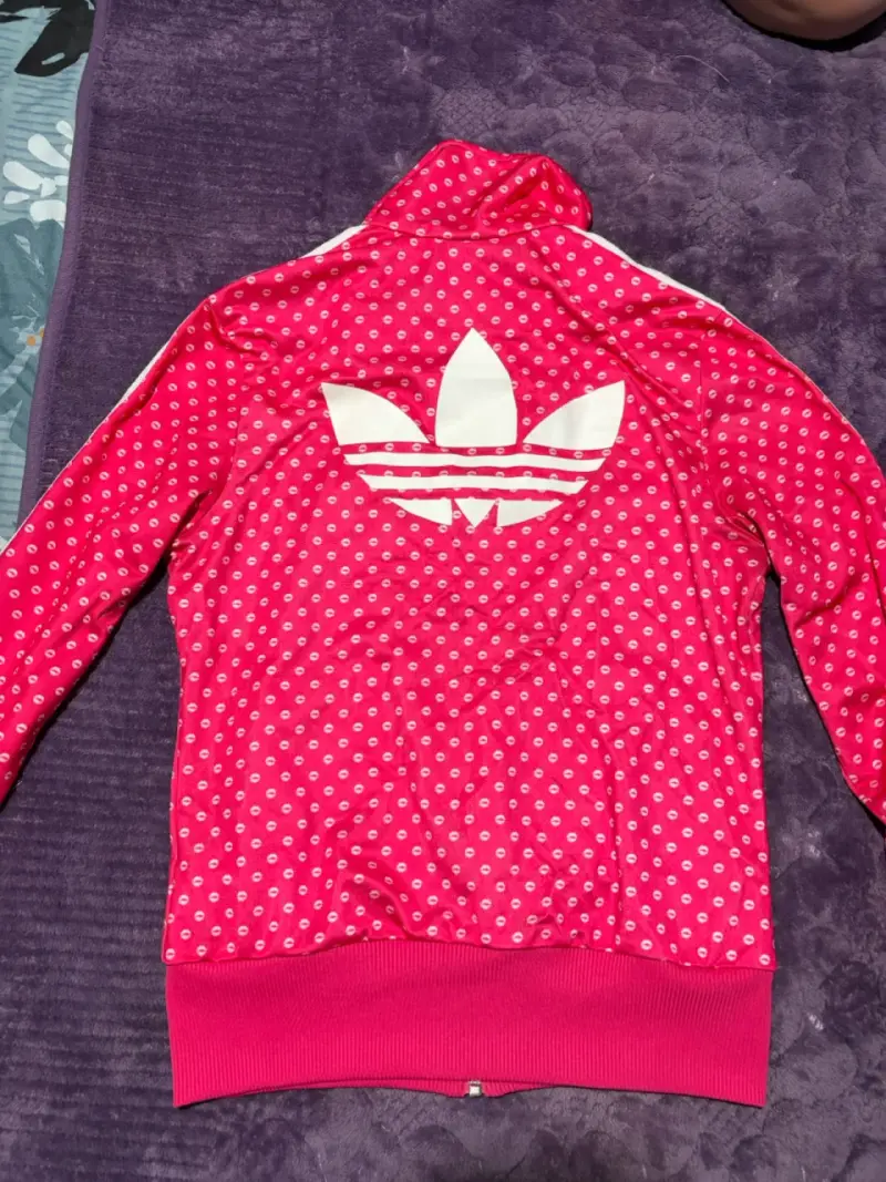 Chaqueta deportiva rosa con estampado Adidas - 3