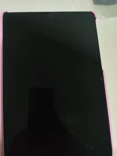 Tablet con funda y teclado rosa - miniatura 5