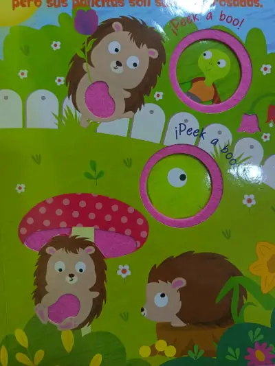 Libro sensorial Peek a Boo con mascotas de fieltro - miniatura 3
