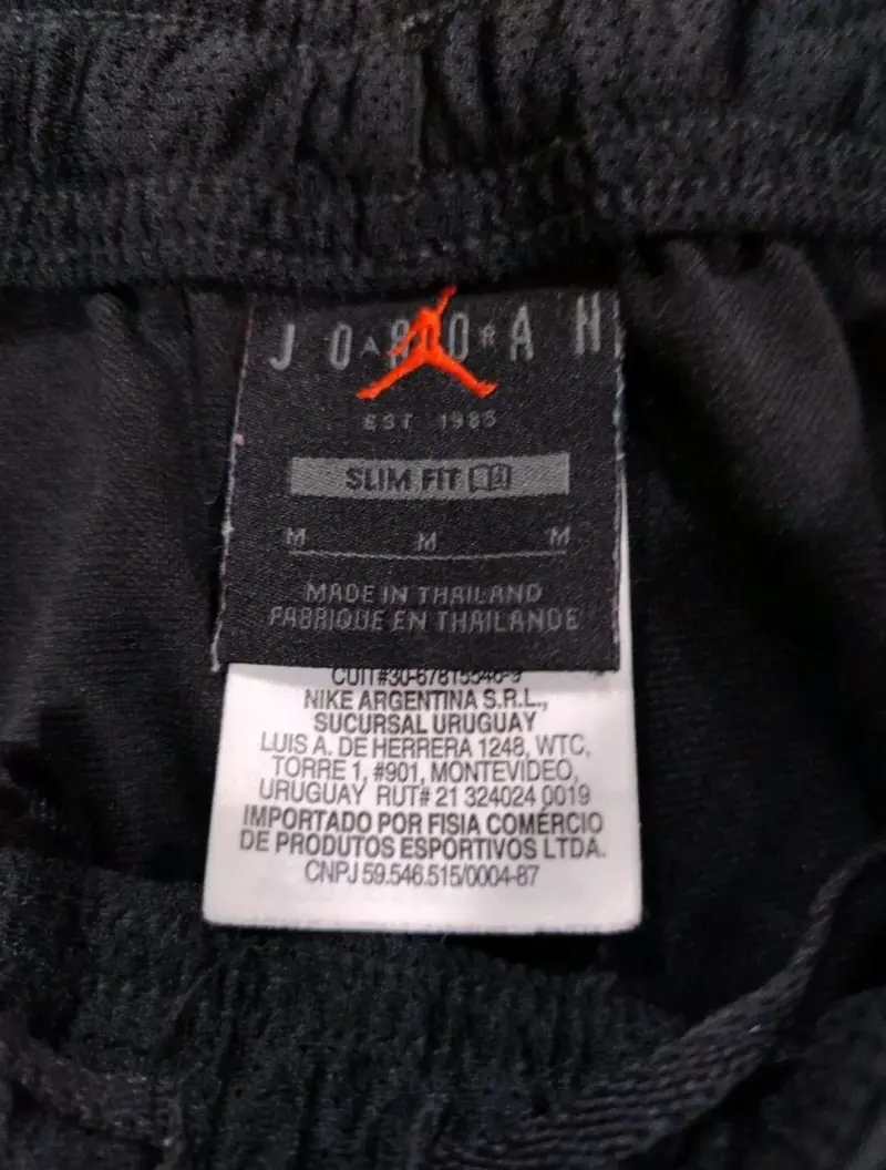Shorts deportivos PSG Jordan negros y amarillos - 4