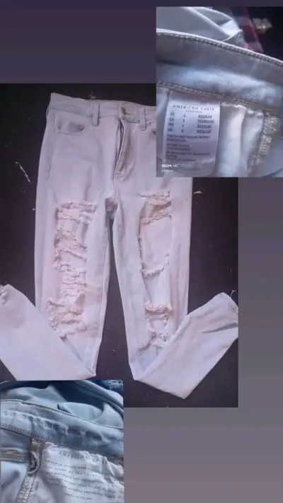 Jeans de mezclilla desgastados para mujer - miniatura 1