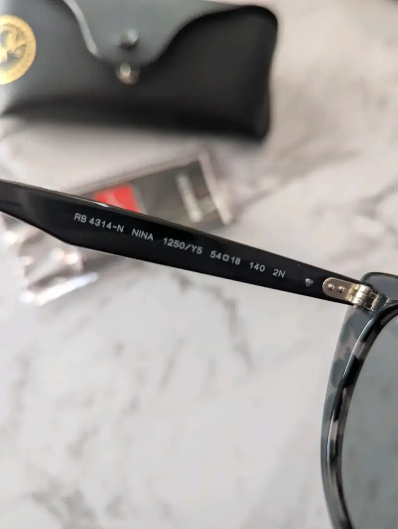 Gafas de sol Ray-Ban negras con estuche - 5