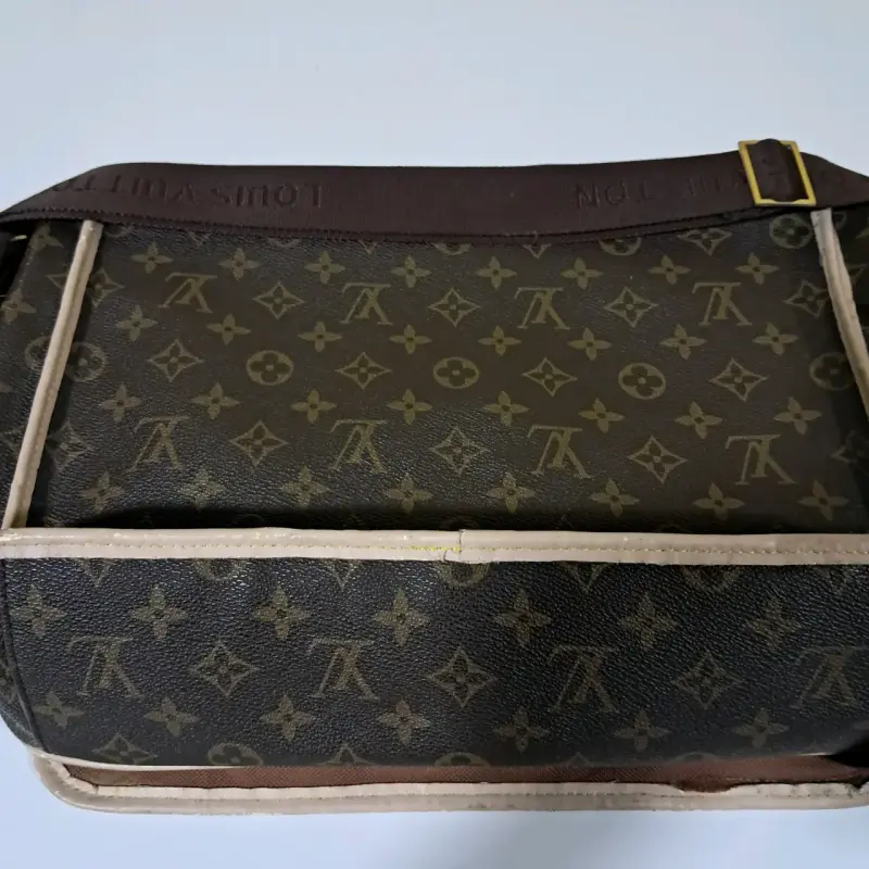 Bolso bandolera Louis Vuitton monograma clásico - 1