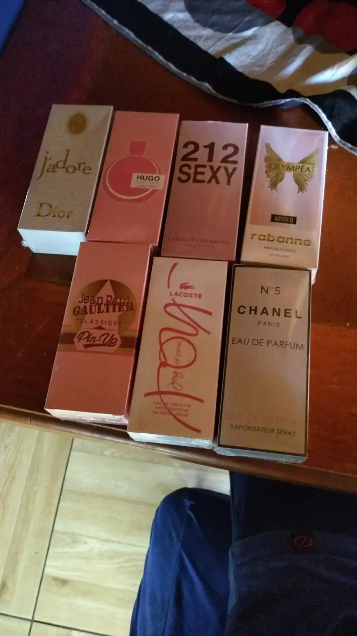 Vendo todos estos perfumes