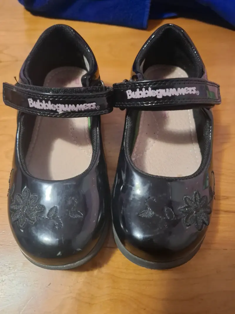 Zapatos escolares negros Bubblegummers para niña - 1