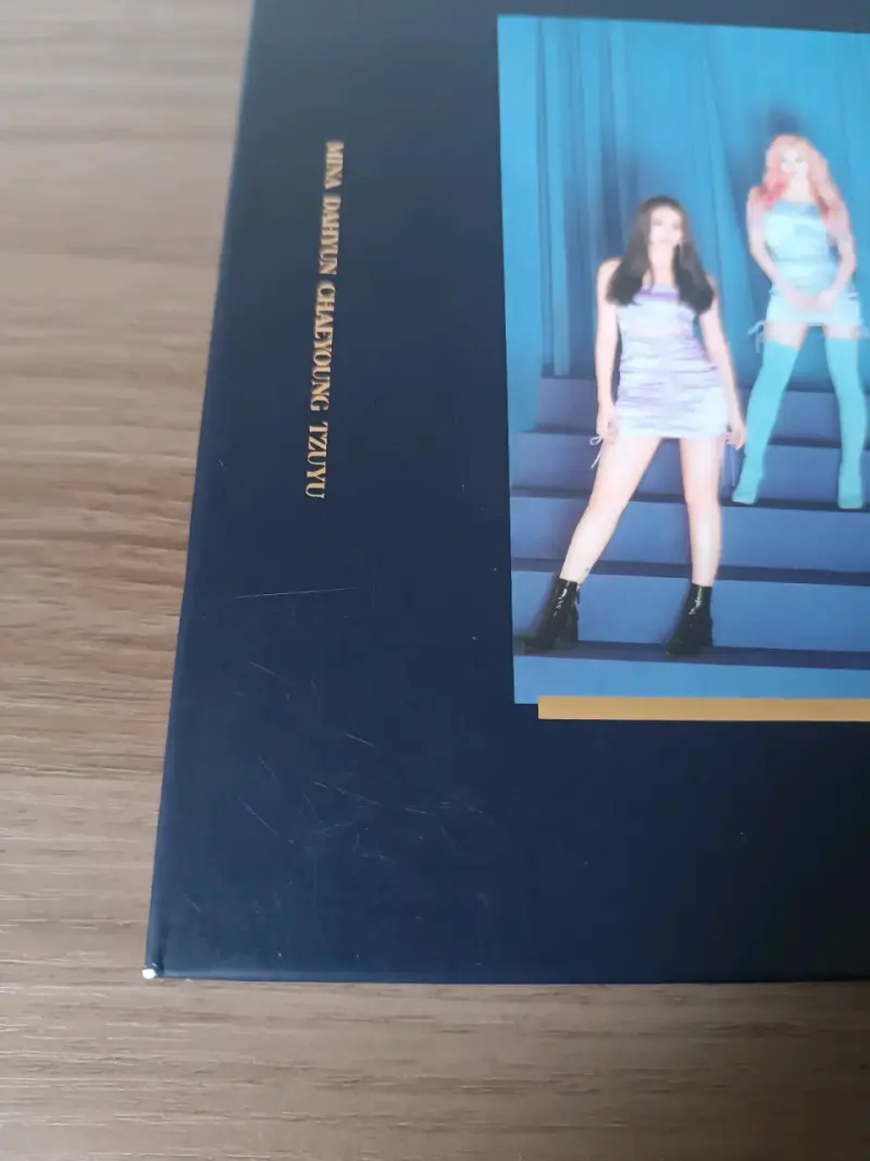 Álbum Feel Special ver B de Twice - 2