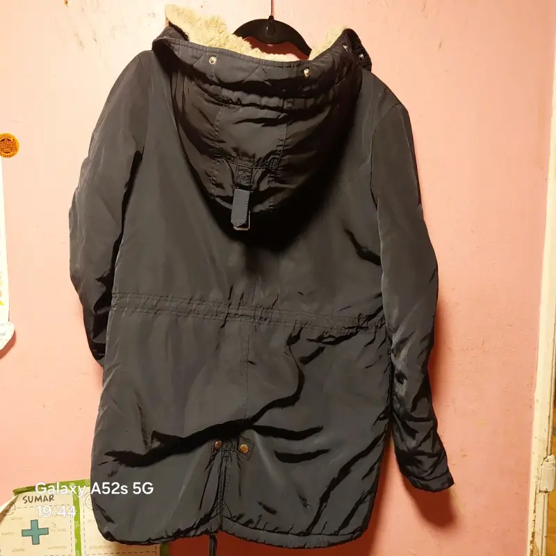 Parka de invierno con capucha y forro polar - 2