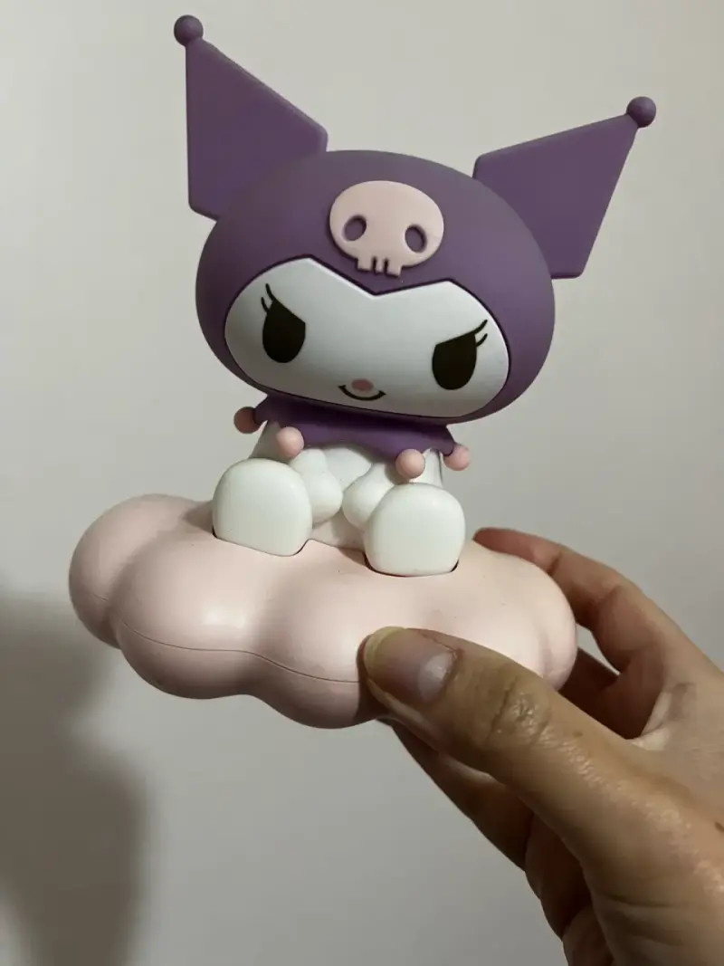 Lampara de colección Kuromi en nube