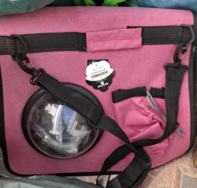 Mochila transportadora para mascotas rosada