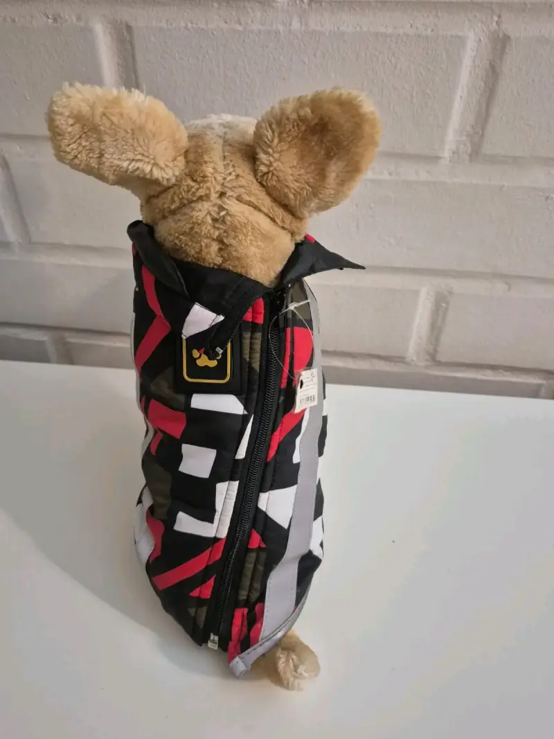 Abrigo para perro con diseño geométrico - 1