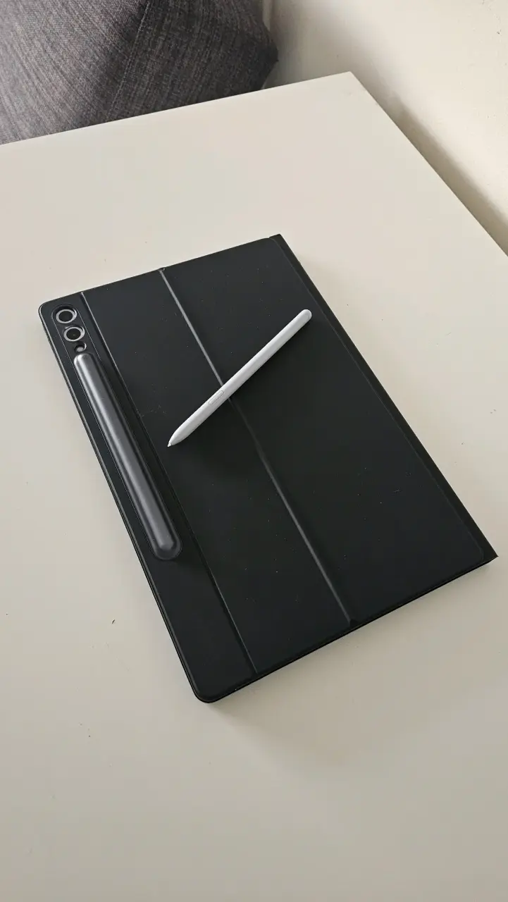 Tablet Samsung Galaxy TAB S10+ con teclado y lápiz - 3