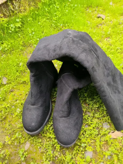 Botas de gamuza marrón y negro para mujer - miniatura 4
