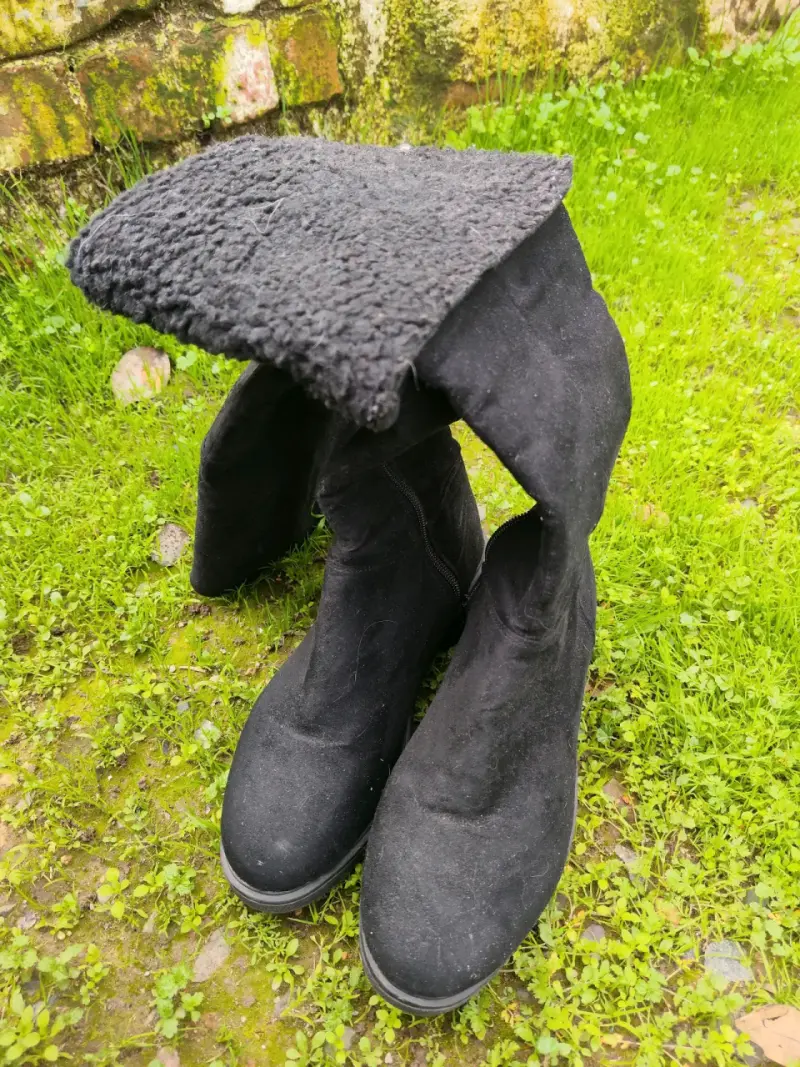 Botas de gamuza marrón y negro para mujer - 7