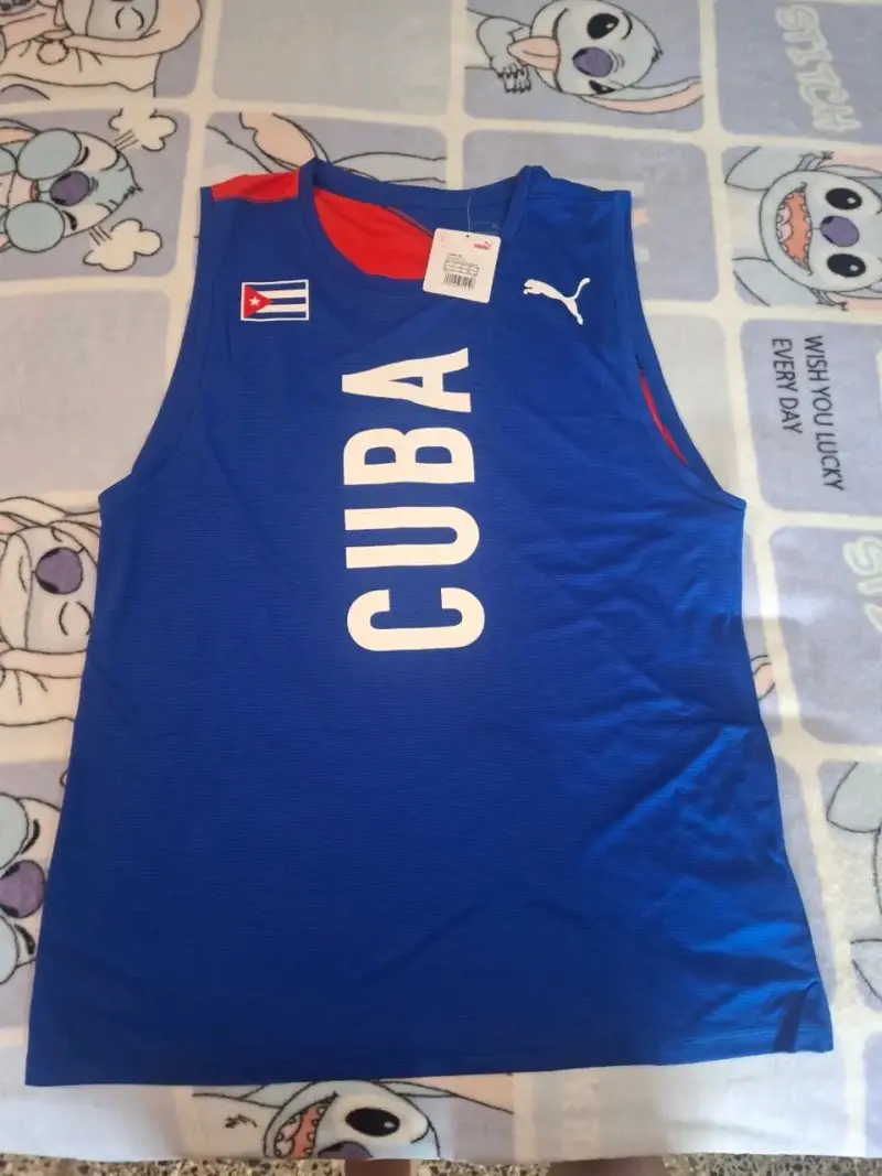 Polera deportiva Puma Cuba blanca y roja - 3