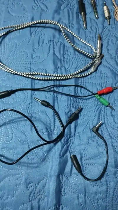 Set de cables y adaptadores de audio - miniatura 2
