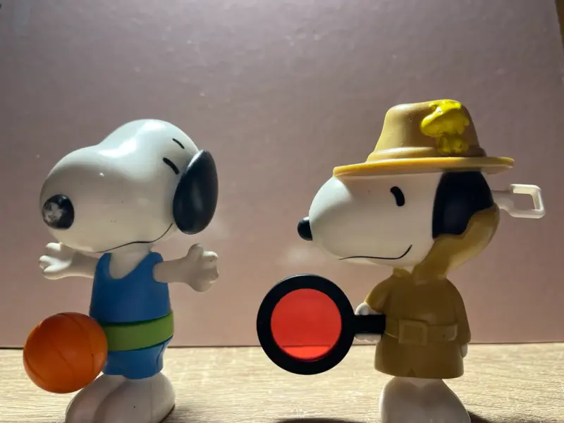 Figuras de colección Snoopy con accesorios - 1