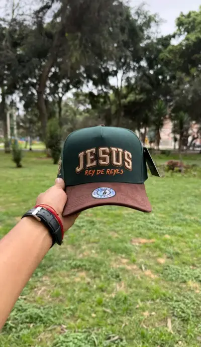 Gorra Rey de Reyes con diseño bordado - miniatura 2