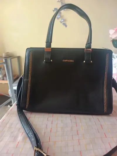 Cartera negra de cuero Amphora - miniatura 1