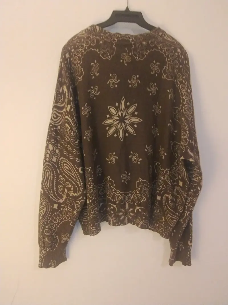 Suéter marrón con diseño paisley Tattiene - 2