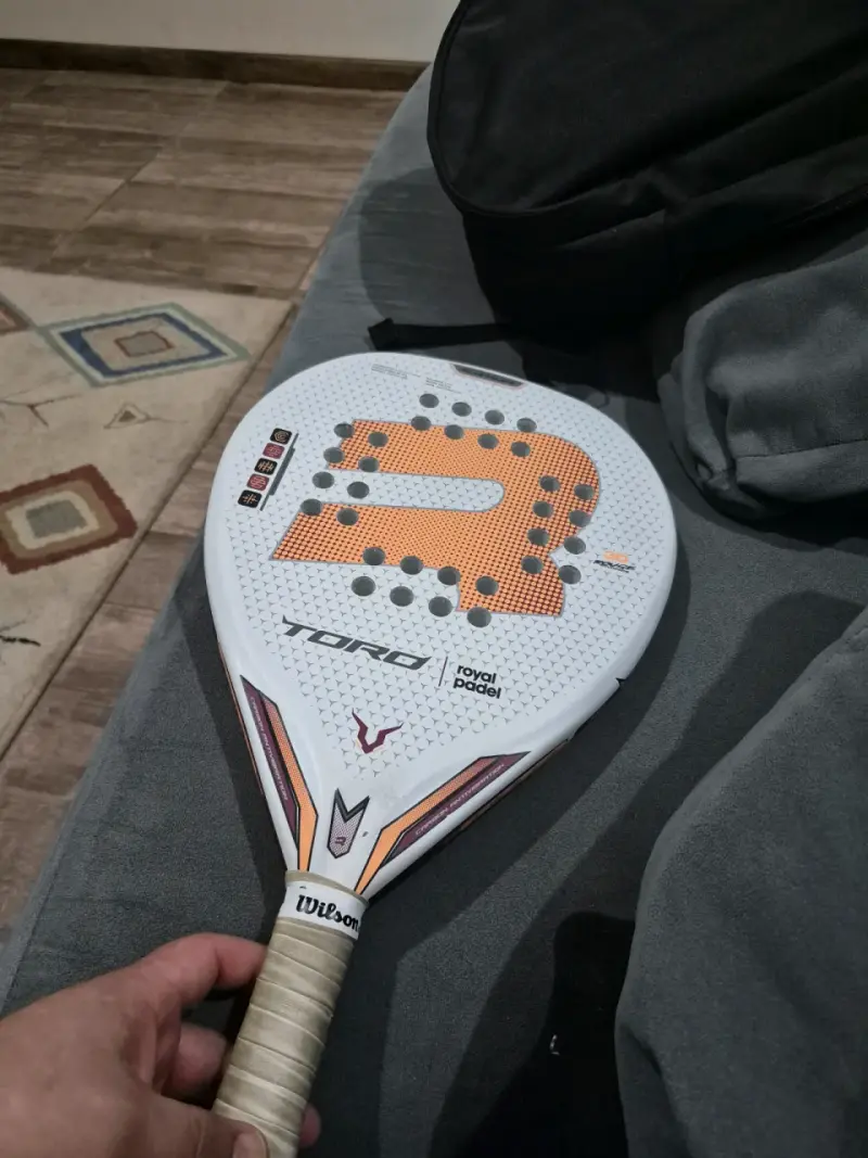 pala de padel marca TORO - 4