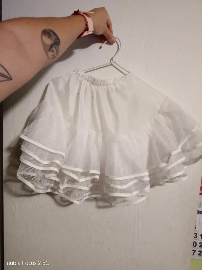 Vestido de niña floral con volantes y cinturón - 3