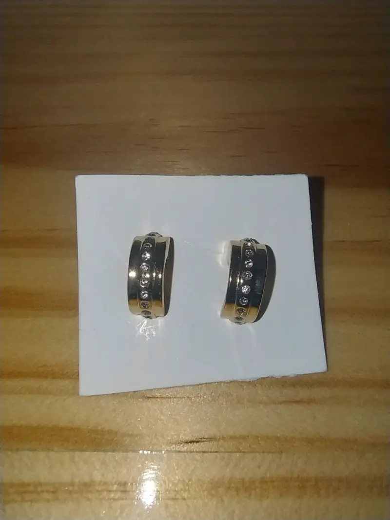 Aros dorados con cristales brillantes - 3