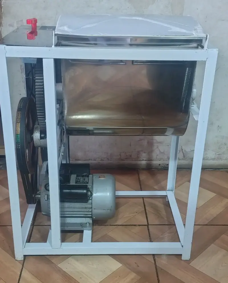 Amasadora revolvedora 15 kilos 2 hp - 3