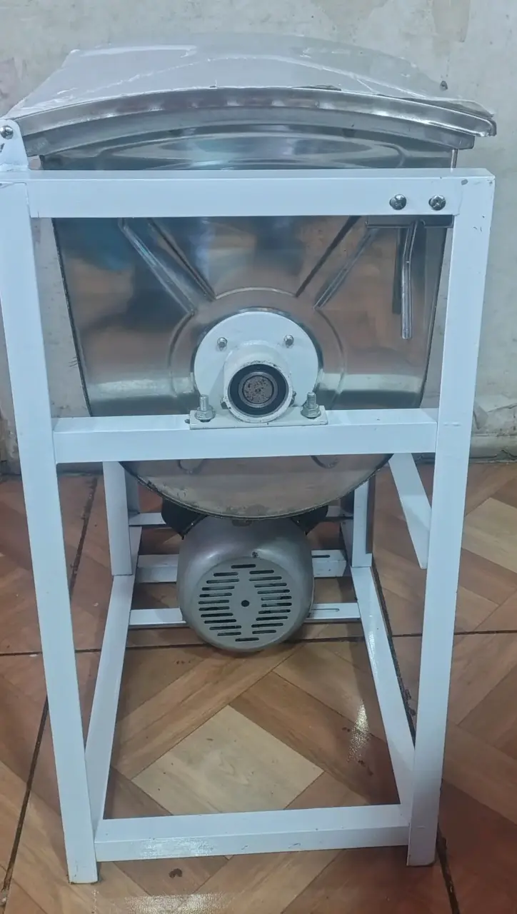 Amasadora revolvedora 15 kilos 2 hp - 4