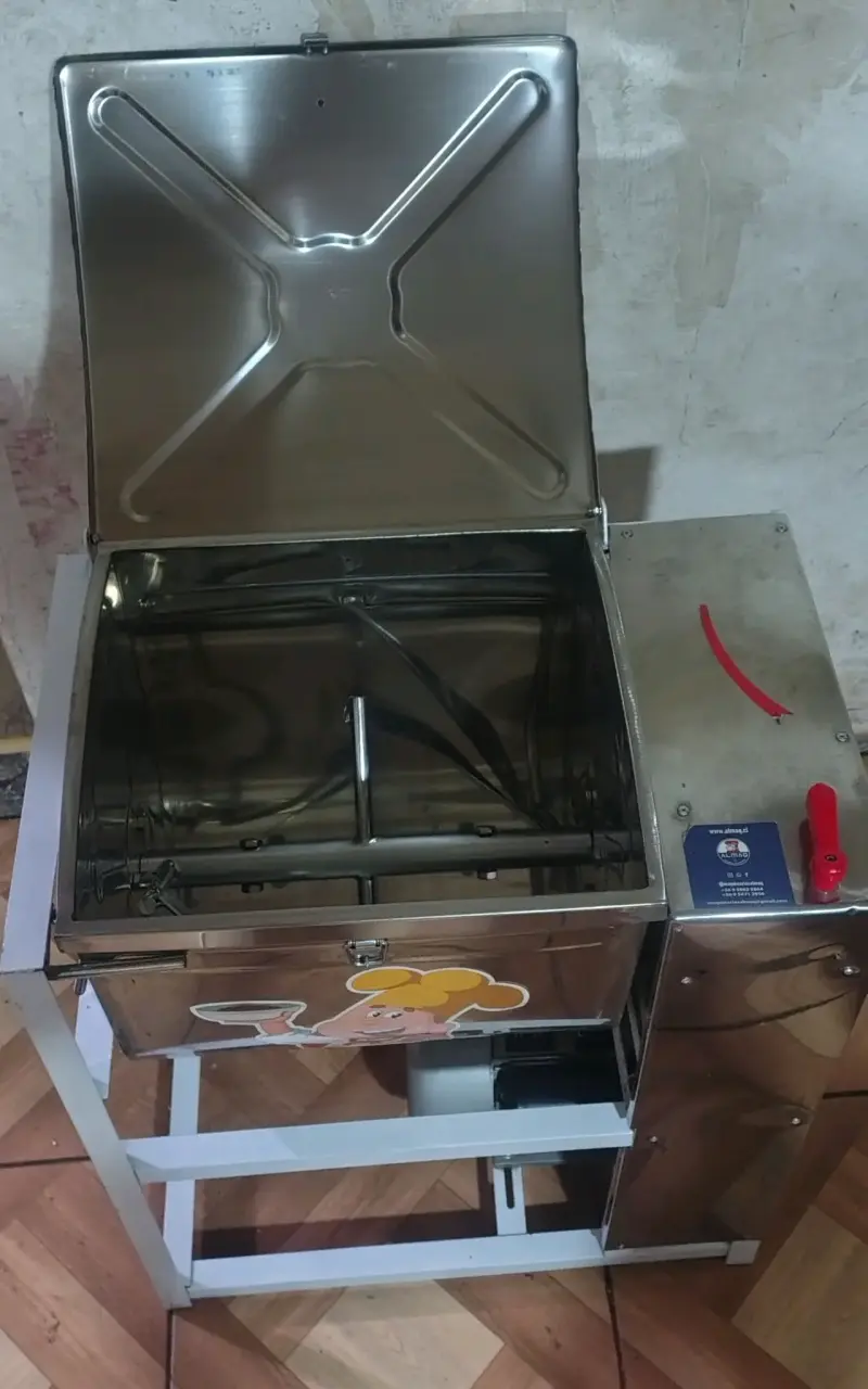 Amasadora revolvedora 15 kilos 2 hp - 5