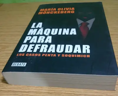Libro La Máquina Para Defraudar de María Olivia Mönckeberg - miniatura 2