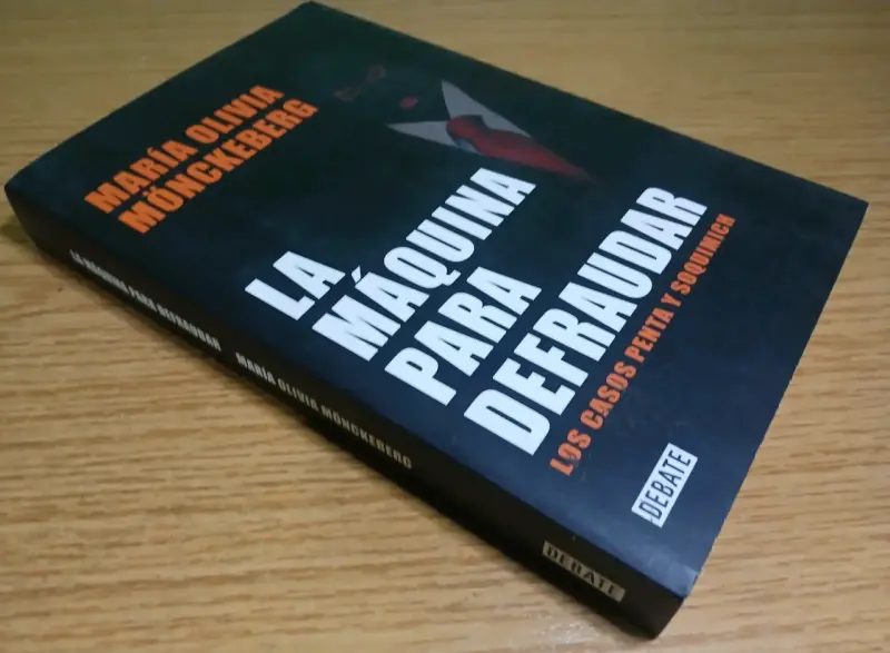 Libro La Máquina Para Defraudar de María Olivia Mönckeberg - 3