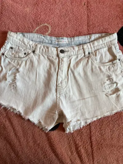 Shorts de mezclilla blancos - miniatura 1