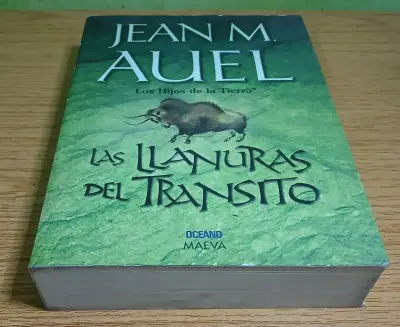 Libro 'Las Llanuras del Tránsito' de Jean M. Auel - miniatura 1
